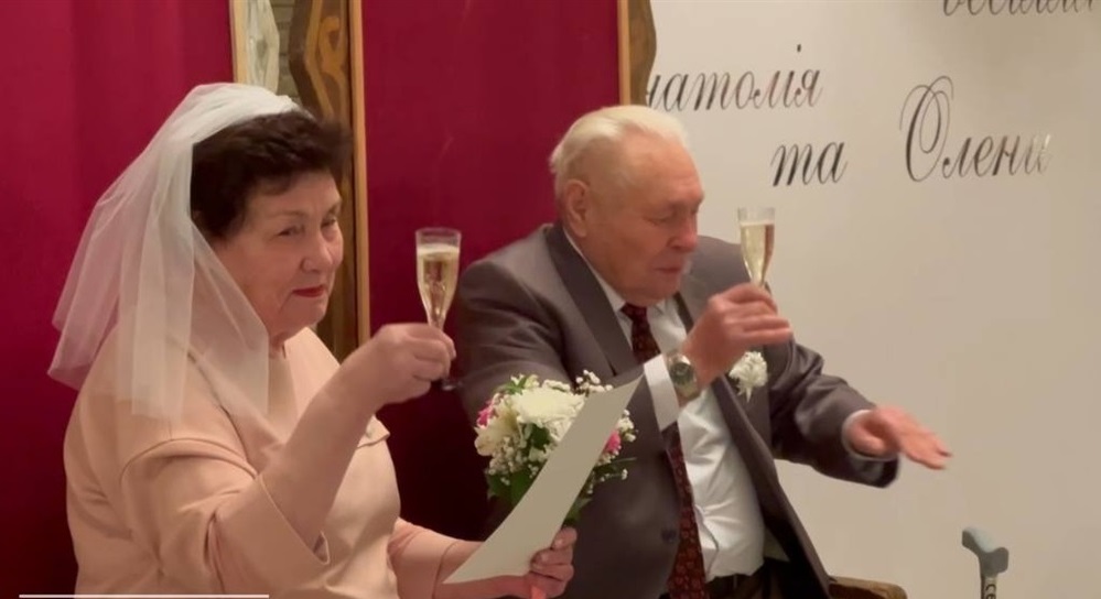 Олена та Анатолій Литвини
