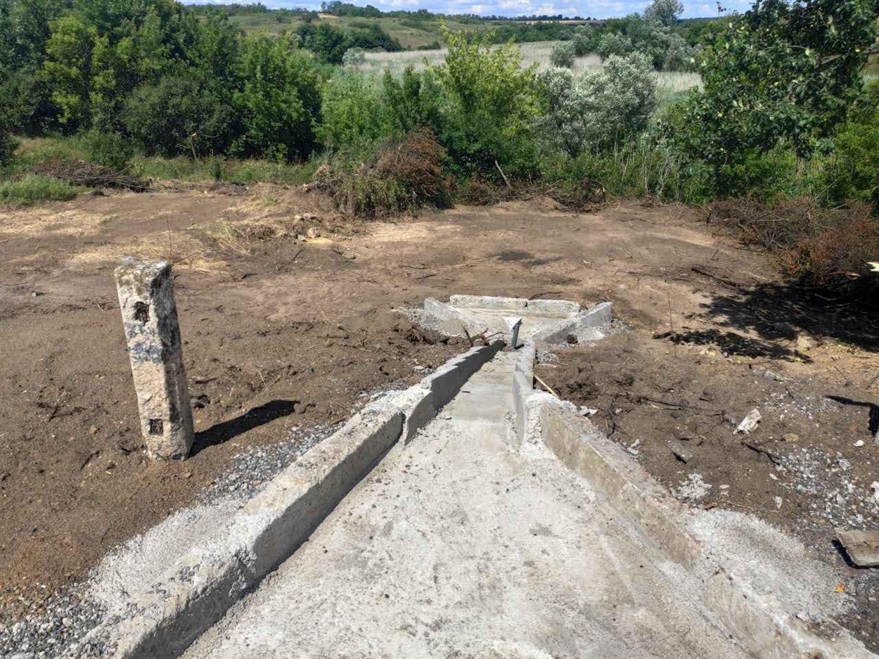 Ремонт на дорозі Т12-10