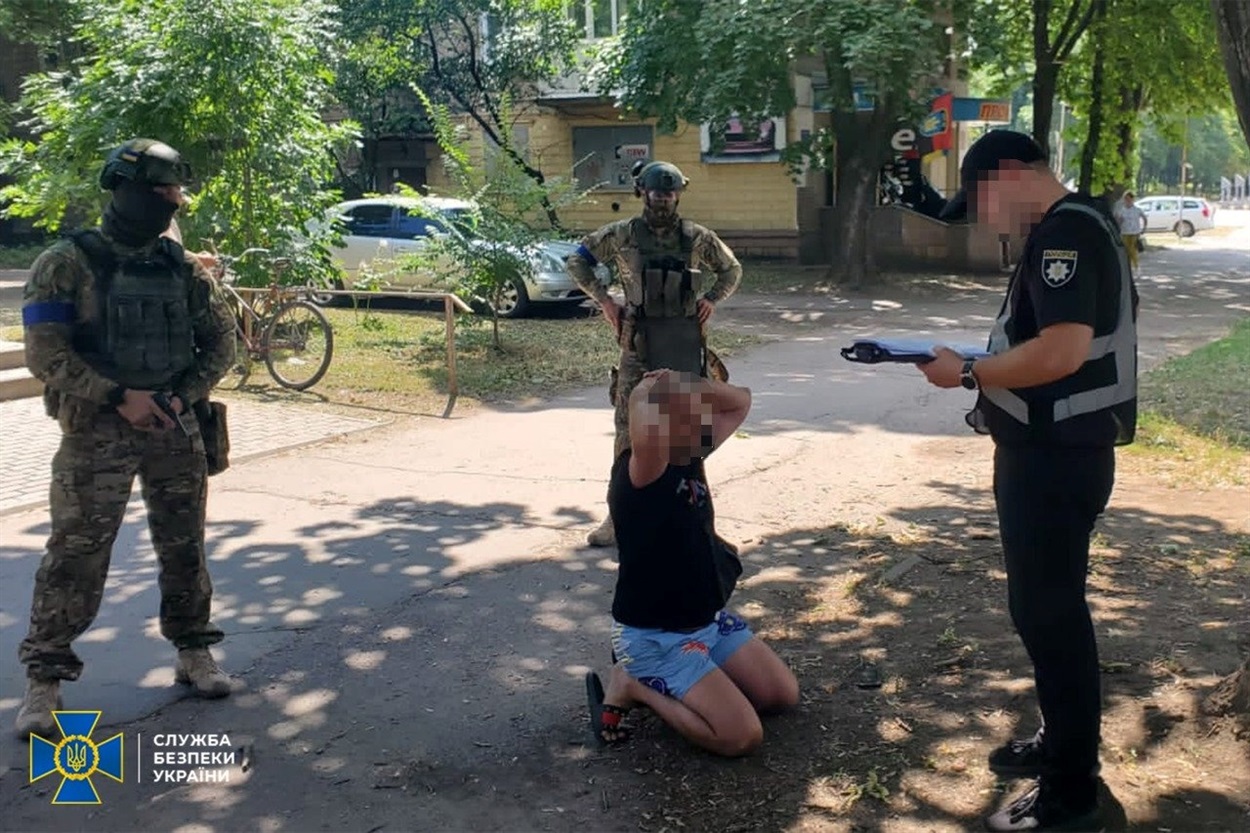 СБУ затримала осіб, які «видавали» українські паспорти російським диверсантам