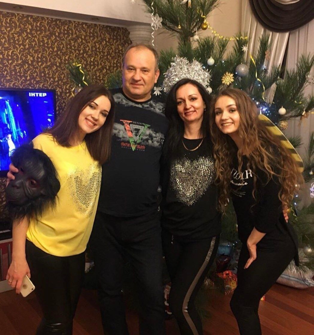 Діана з батьками та сестрою