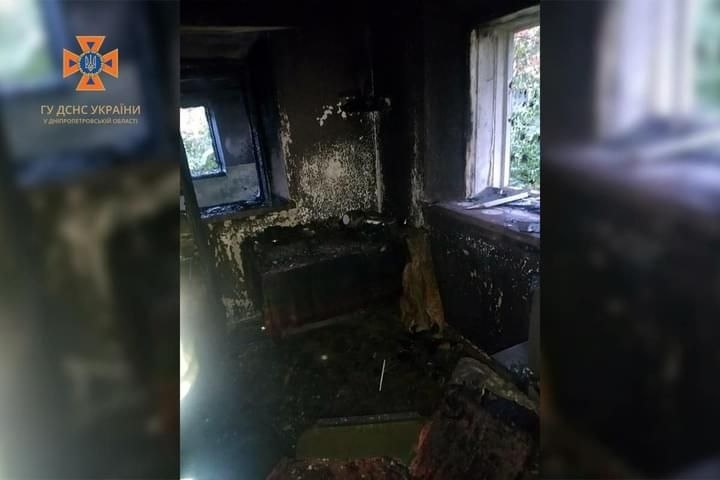 Пожежа всередині одноповерхового житлового будинку у Жовтих Водах 