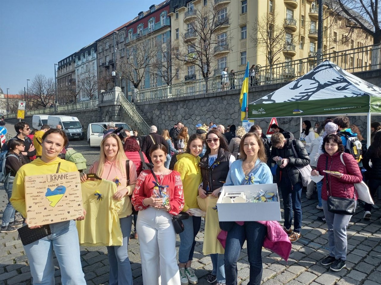 Тетяна на благодійній ярмарці