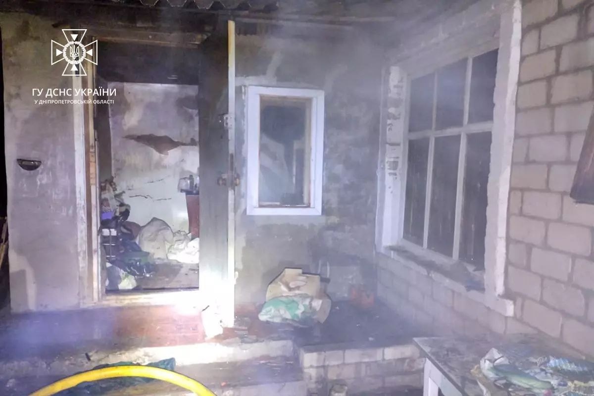 Пожежа всередині одноповерхового житлового будинку у Жовтих Водах
