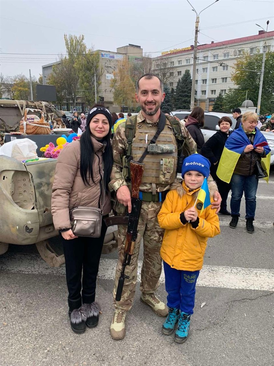 Анна Усова з родиною