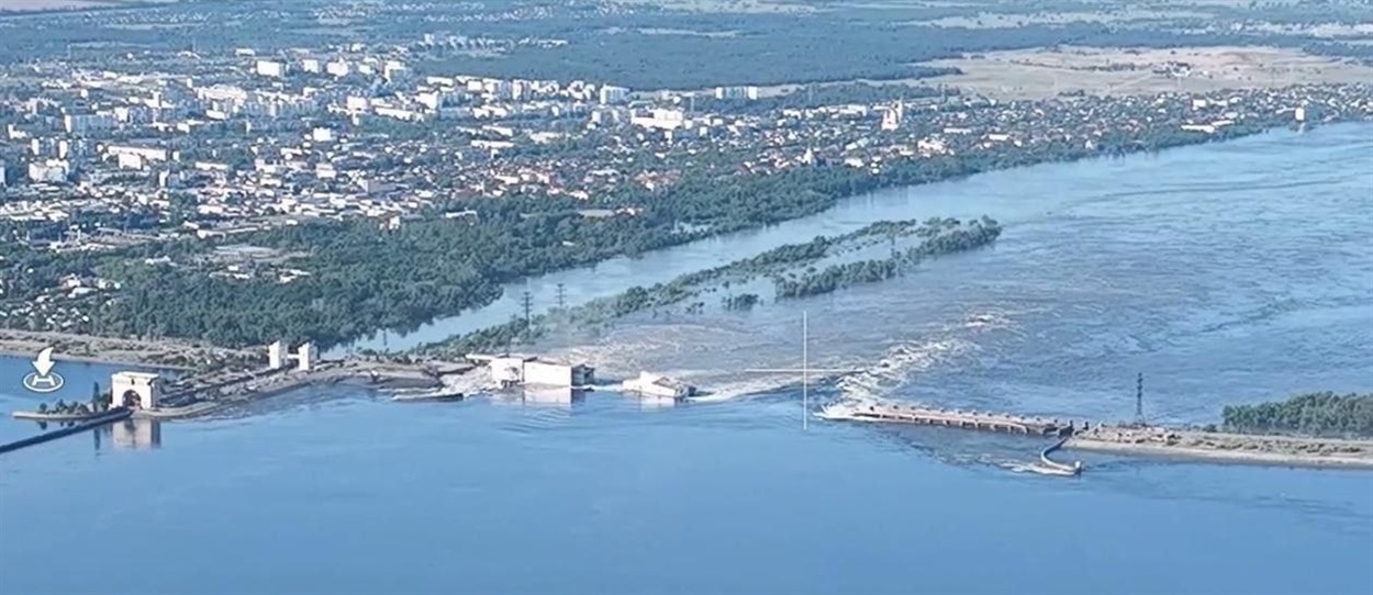 Уночі 6 червня рашистські терористи підірвали греблю Каховської ГЕС