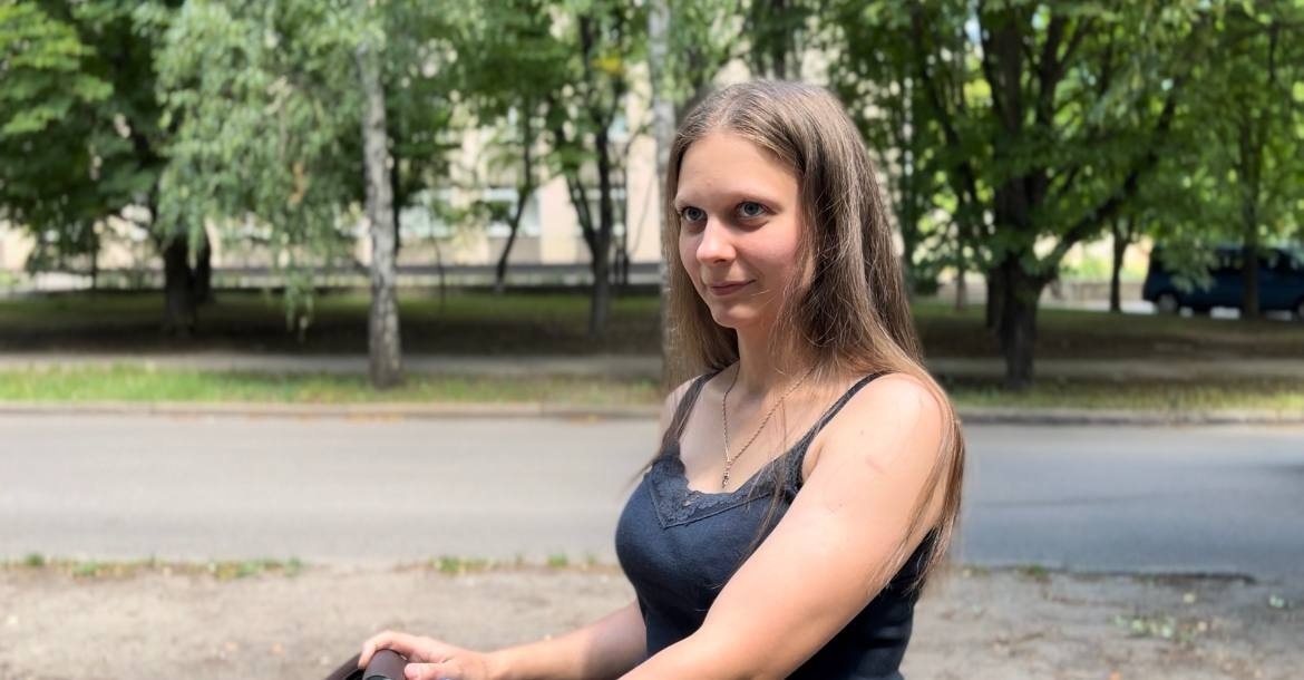 Катерина, 27 роки, працює