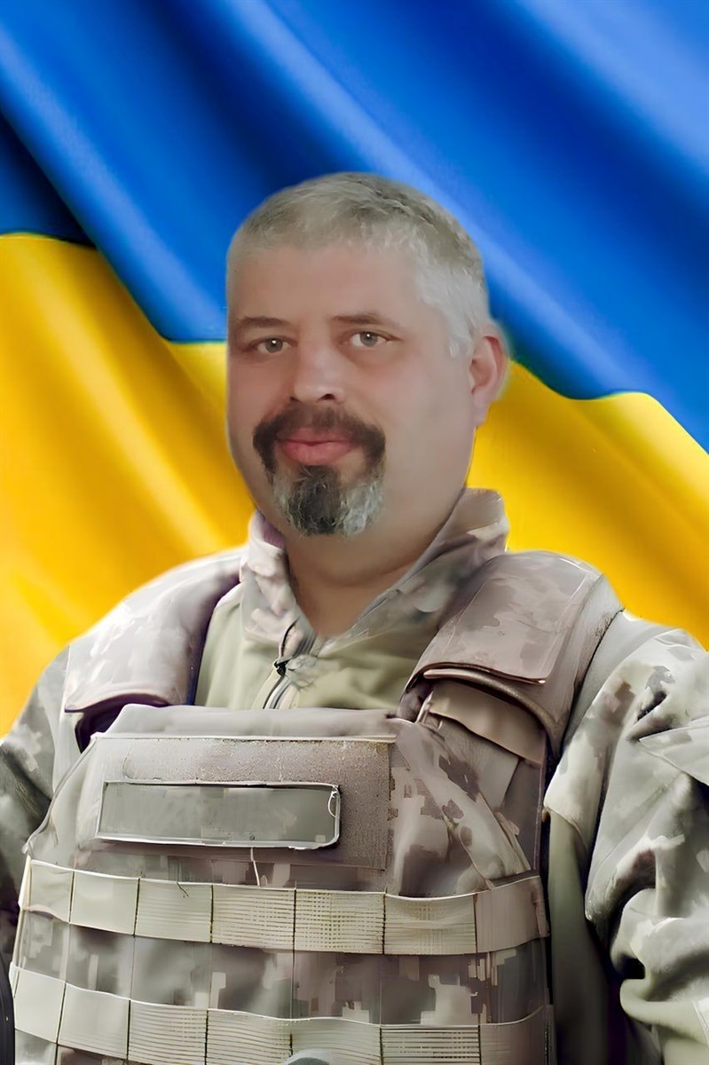 Максим Божок