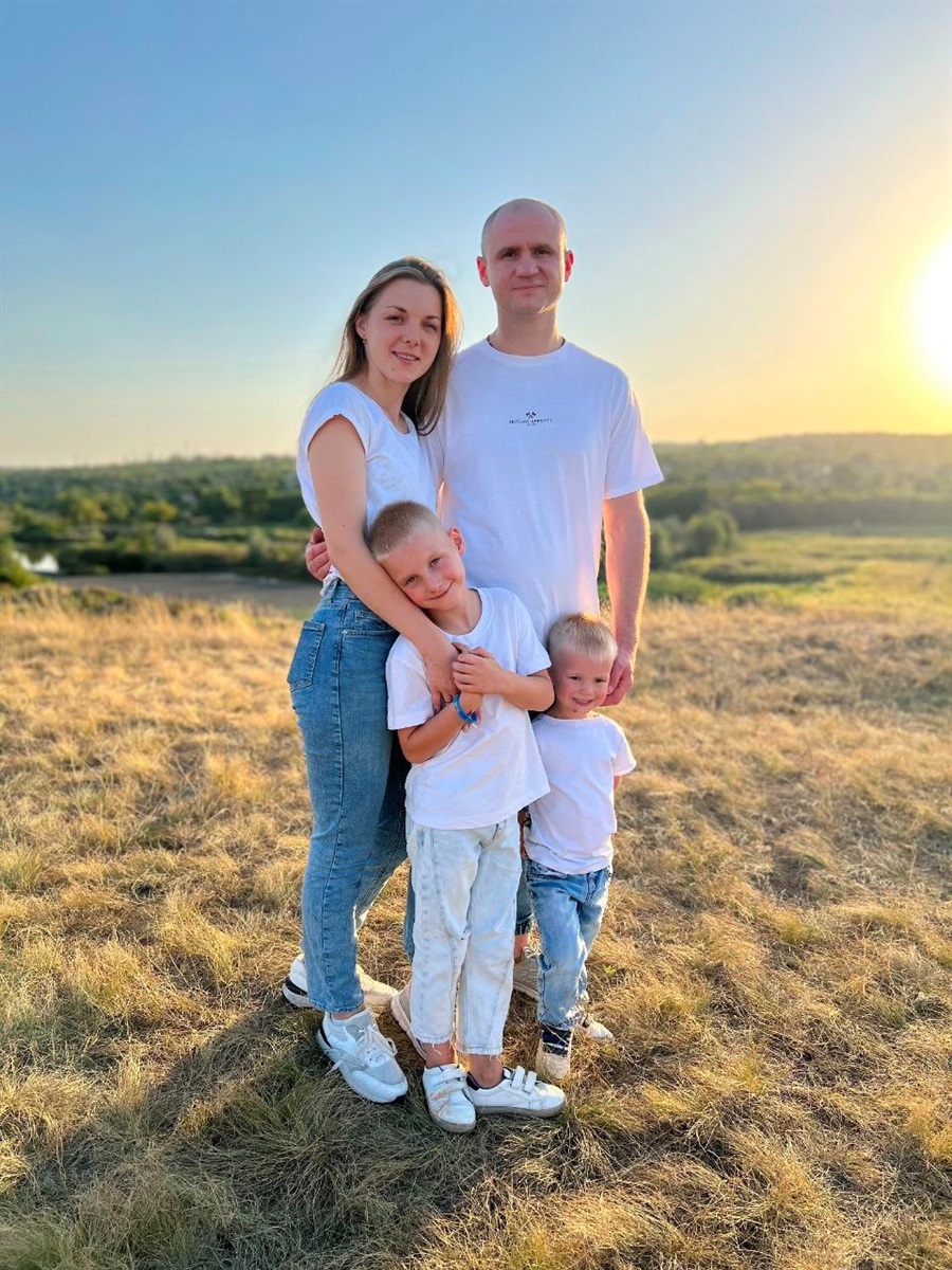 Андрій Жалдаков з родиною 