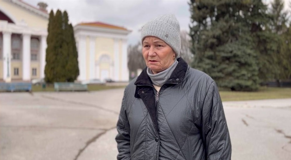 Валентина, близько 80 років, на пенсії