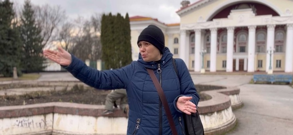 Леся, 45 років, працює