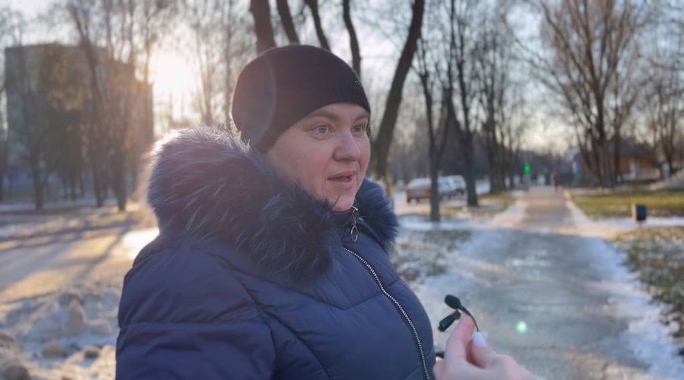 Марина, 45 років, працює