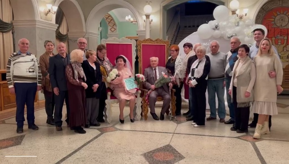 Друзі та рідні родини Литвинів